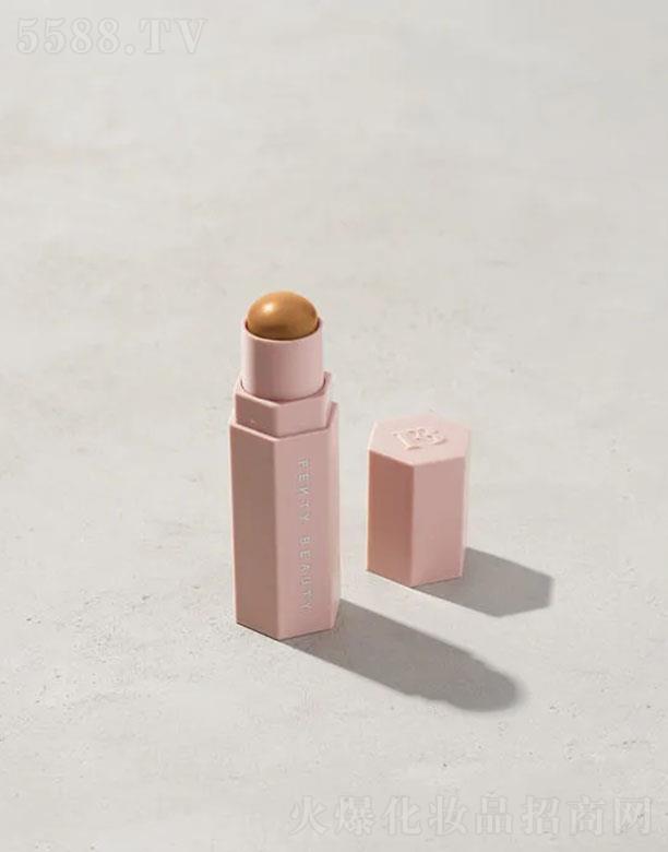 ·����܎��ˮ���yƷ(�Ϻ�)���޹�˾��FentyBeauty��׃?n��i)��F��� �ɿ���(���{(di��o))