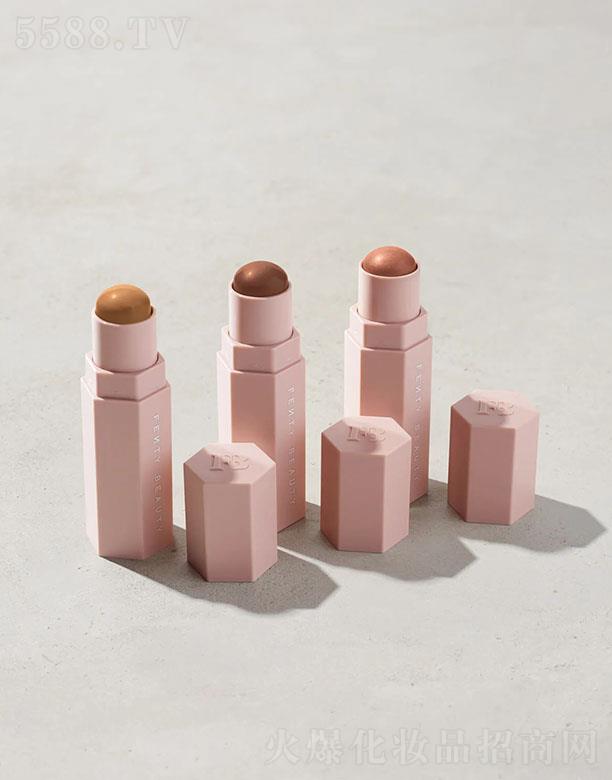 ·����܎��ˮ���yƷ(�Ϻ�)���޹�˾��FentyBeauty���û�����ݰ� �����wɫ
