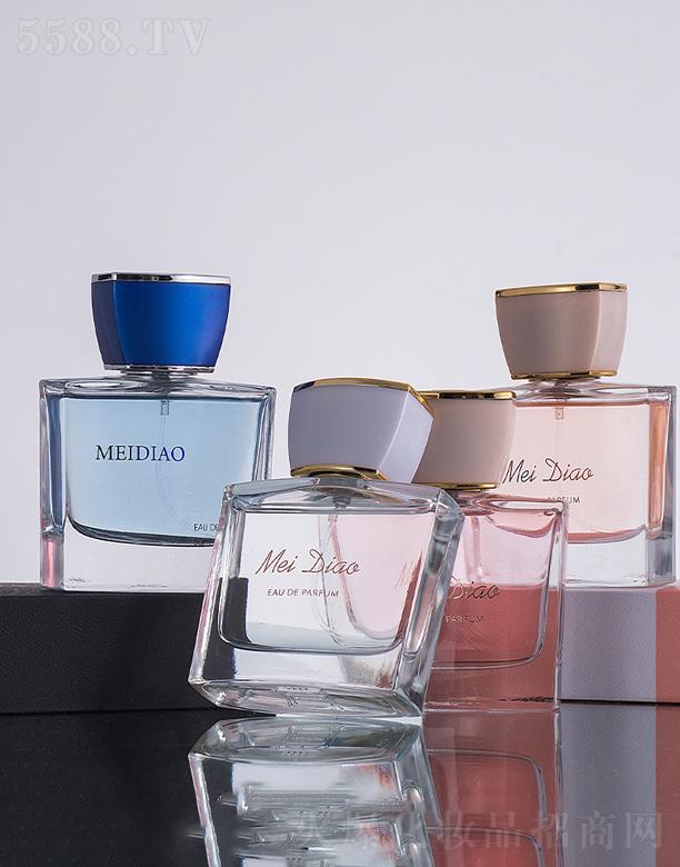 С������Ůʿ��ˮ�Y��