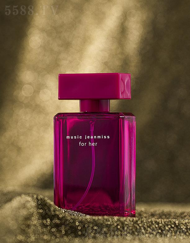 С����������Ůʿ�Ȼ���ˮ-��