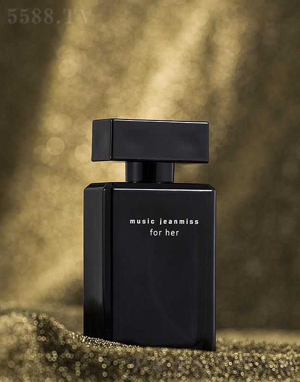 С����������Ůʿ�Ȼ���ˮ-��