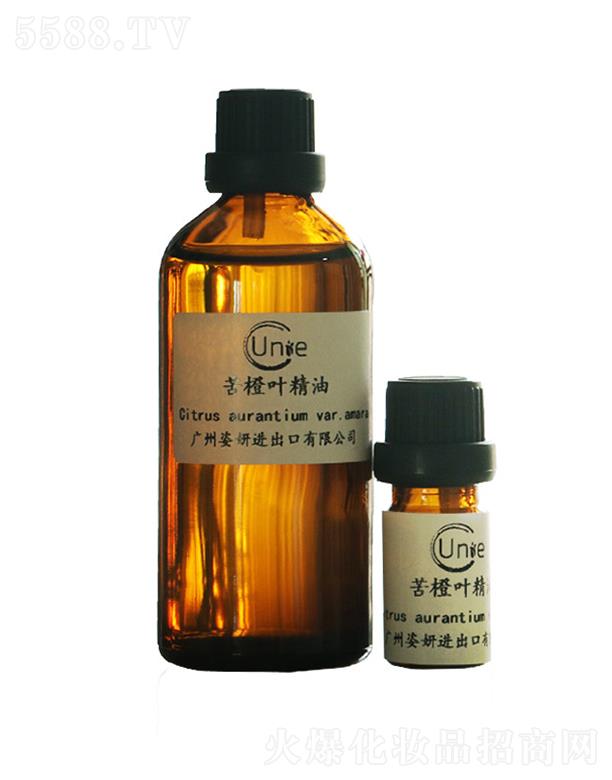 ��������~����