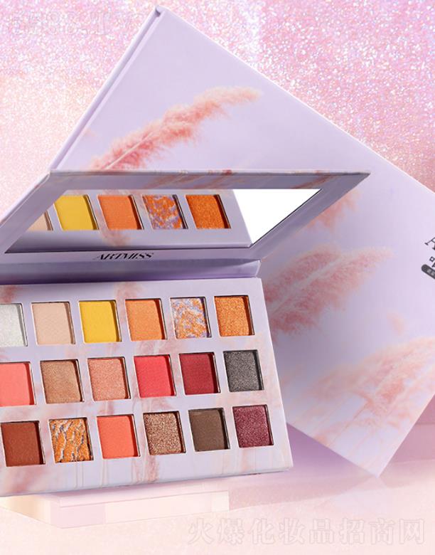 Ψ���������w���18ɫ��Ӱ�P(p��n)