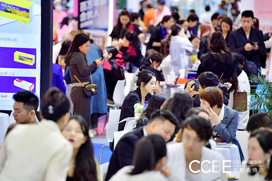 第48屆成都美業(yè)博覽會(huì)閉幕,明年4月精彩再續(xù) 第48屆成都美業(yè)博覽會(huì)閉幕,明年4月精彩再續(xù)